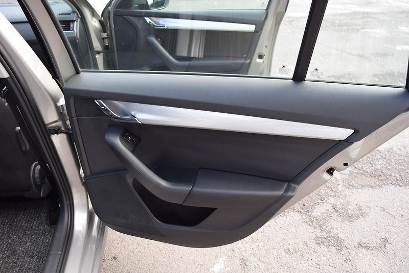 Škoda Octavia (2017) 1.4TSI 110kwSTYLE XEN TAŽ NAVI - fotka 40 z 45