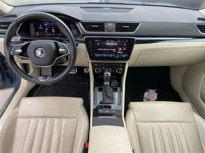 Škoda Superb (2022) Combi 1.4 TSI iV DSG L&K - fotka 5 z 6