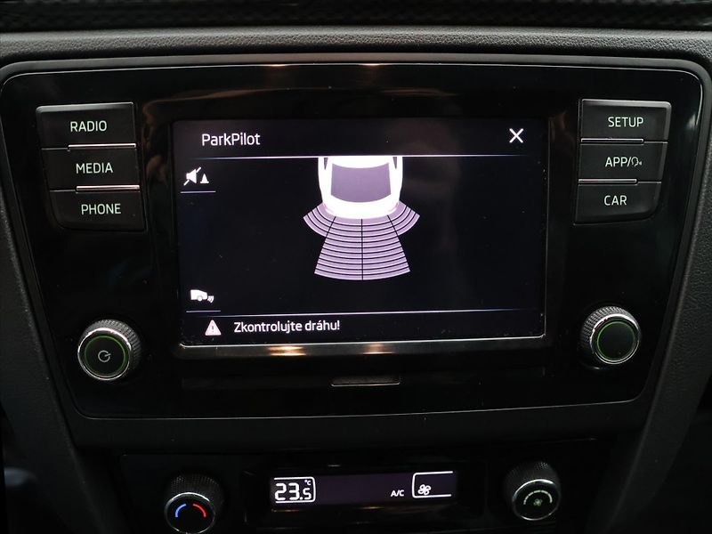 Škoda Rapid 1,0 TSI 81 kW Monte Carlo CZ - fotka 18 z 27