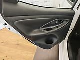 Toyota Yaris 1.5 Hybrid Comfort - náhled 13