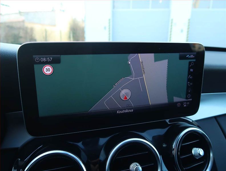 Mercedes-Benz Třídy C (2019) C 200, Automat - fotka 20 z 24