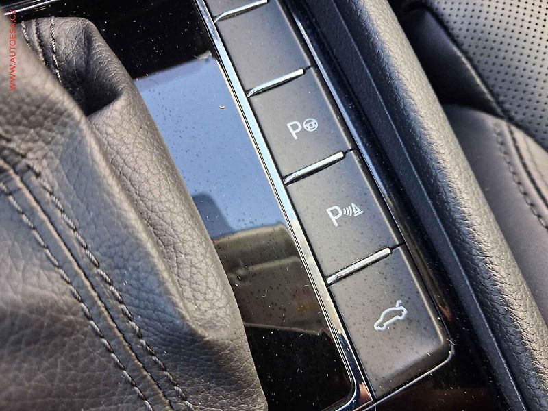 Škoda Superb (2018) 1.8 TSi, L&K, DSG, panor - fotka 14 z 23