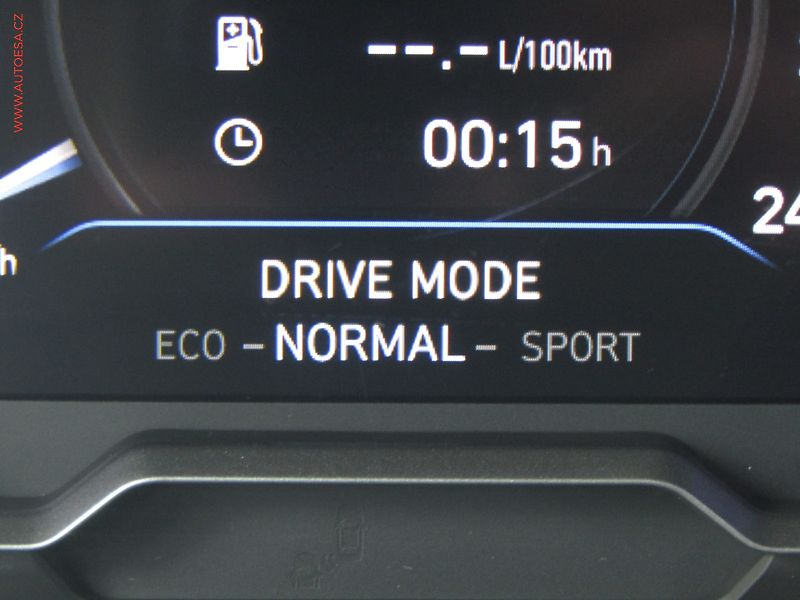 Hyundai i30 (2020) 1.5T-GDi, ČR, navi, LED - fotka 20 z 23