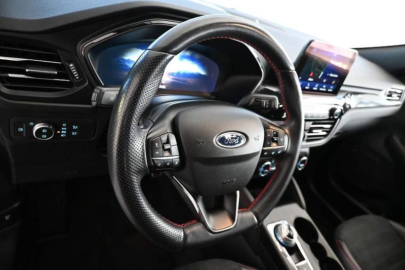 Ford Mondeo (2022) 2.0 LED SONY ACC TITANIUM Tažn - fotka 13 z 38