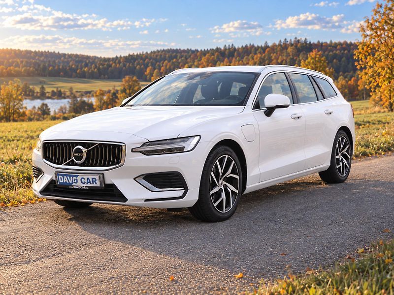 Volvo V60 2,0 B5 AWD Momentum Pro AT DPH - fotka 3 z 22