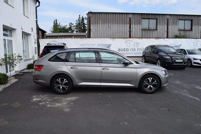 Škoda Superb (2017) 1.4TSI 110kw AMBITION APP OPS - fotka 6 z 50