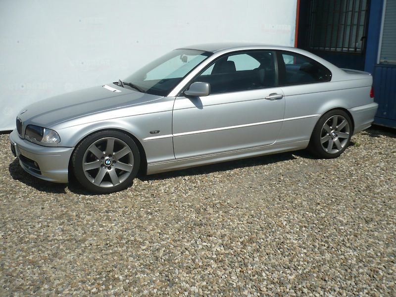 BMW Řada 3 E46 328i 142Kw Klima - fotka 8 z 34