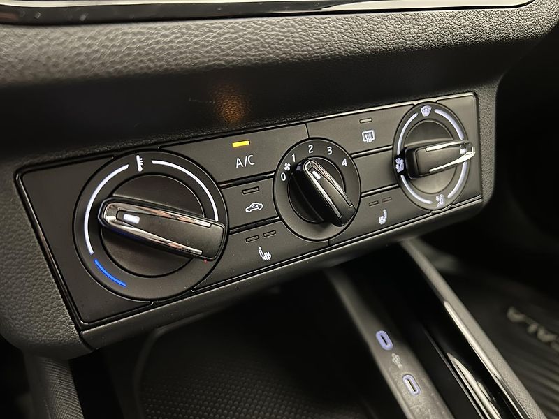 Škoda Scala 1.0 TSI  Ambition   Plus - fotka 14 z 22