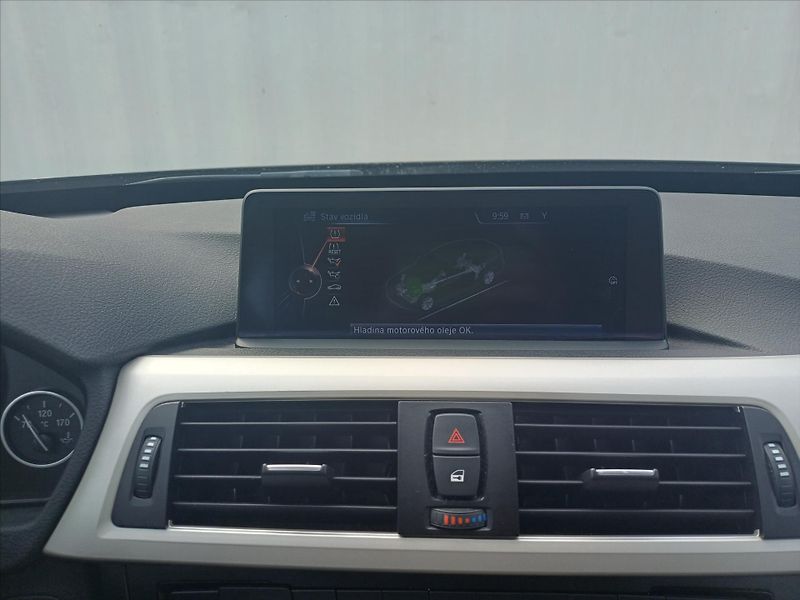 BMW Řada 3 2,0   135Kw XDRIVE GRAN TURISM - fotka 15 z 32