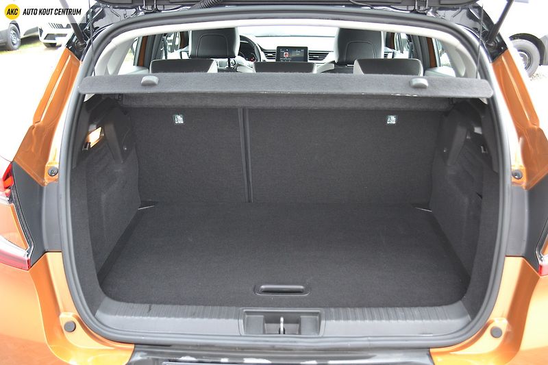 Renault Captur Intens E-TECH HYBRID 145 - fotka 16 z 45