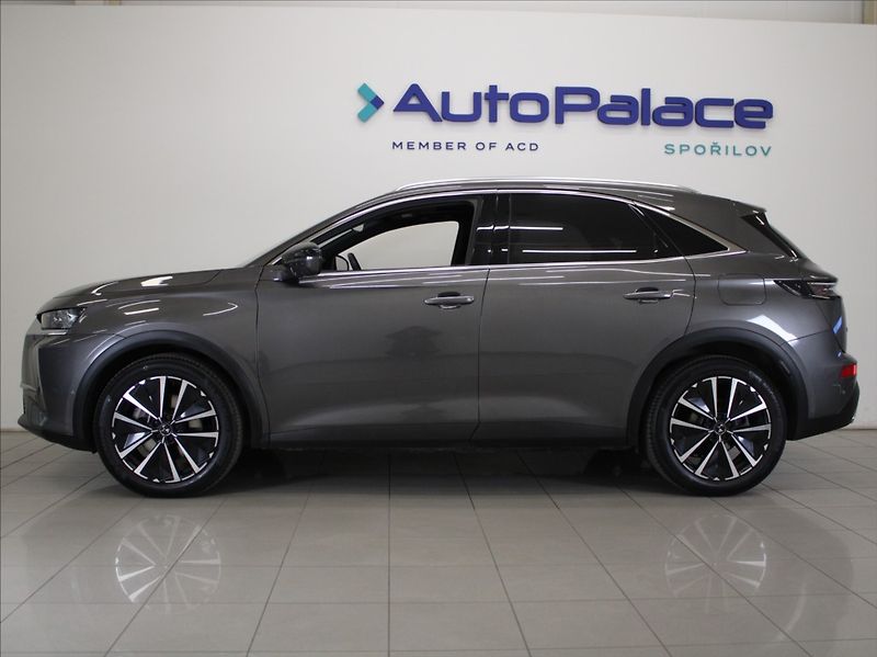 DS Automobiles DS7 Crossback 1,6 PHEV 300k.4x4 Rivoli PANO. - fotka 5 z 29