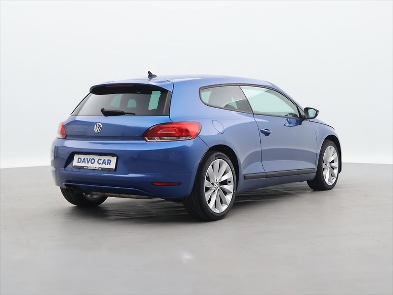 Volkswagen Scirocco 2,0 TDI 103kW Match Xenon Navi - fotka 7 z 28