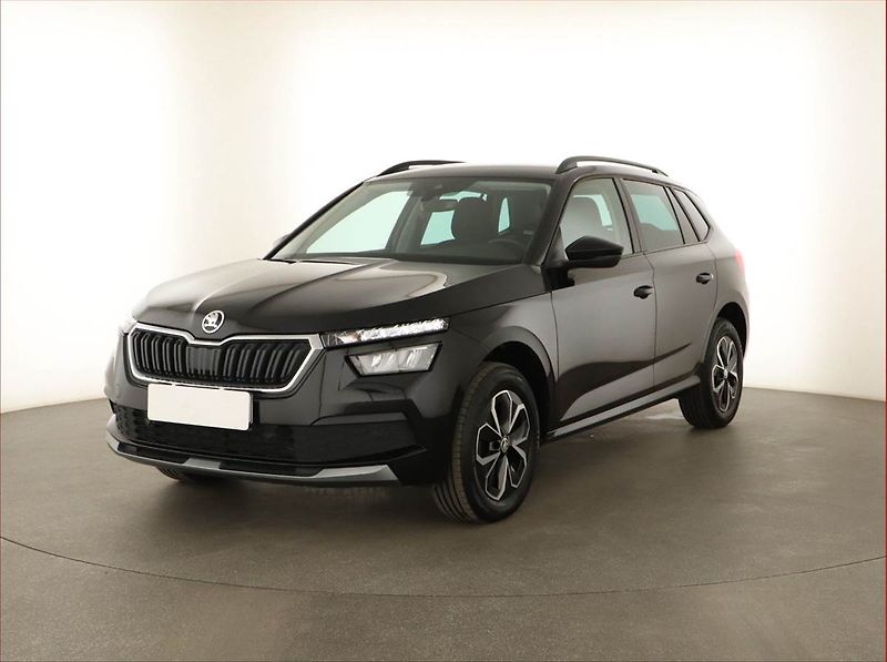 Škoda Kamiq (2023) Ambition 1.0 TSI - fotka 2 z 17