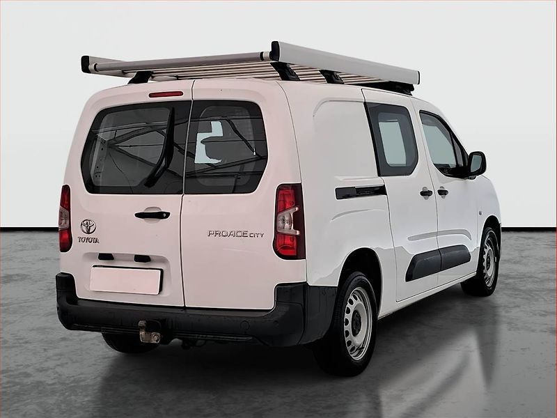 Toyota ProAce City (2022) Maxi 1.5 D-4D, 5Míst, ČR, 1Maj - fotka 5 z 17