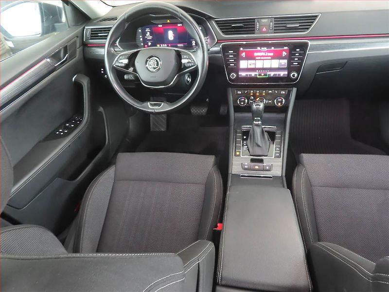 Škoda Superb (2022) Style 2.0 TDI - fotka 7 z 21
