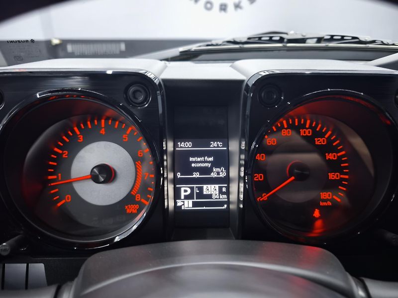 Suzuki Jimny (2025) 1,5 GLX AUTOMAT, 4X4 LONG - fotka 24 z 25