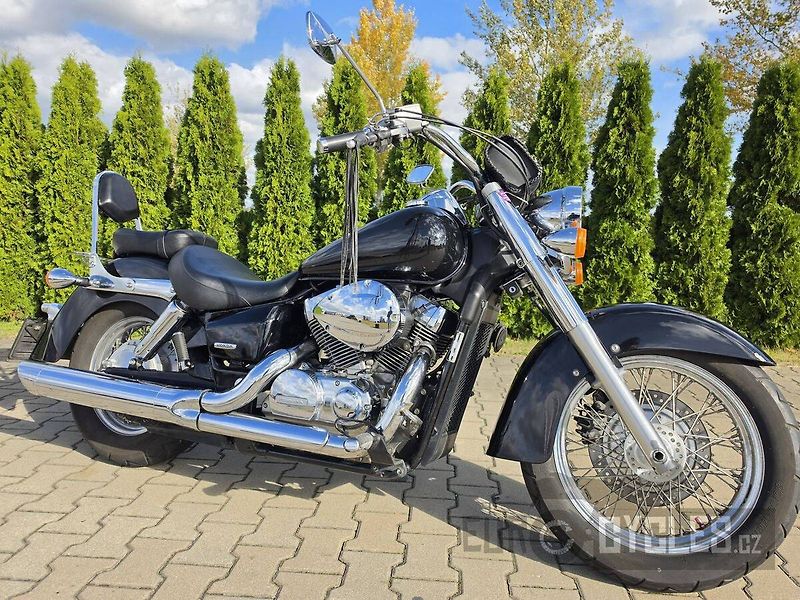Honda VT 750 C2 Shadow (2006) - fotka 2 z 15