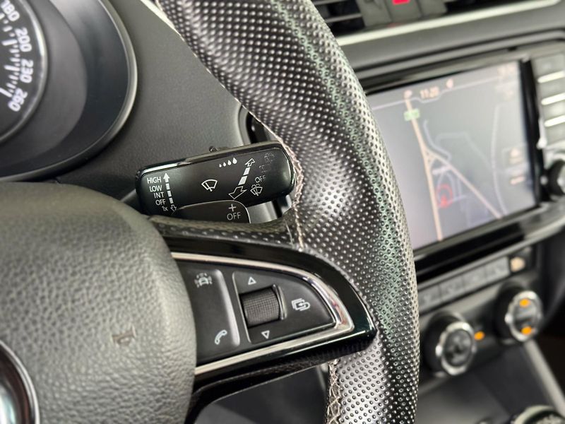 Škoda Octavia 2,0TDI DSG*Navi*Xenon*Kamera - fotka 26 z 36