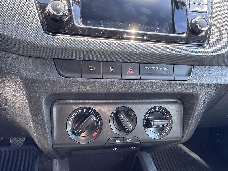 Škoda Fabia III 1.0 TSi,132 tis km,1.Maj,Č - fotka 11 z 18
