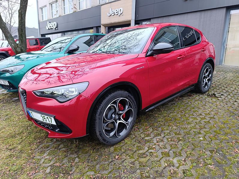 Alfa Romeo Stelvio (2025) Veloce 2,0 Turbo 280k AWD - fotografie inzerátu
