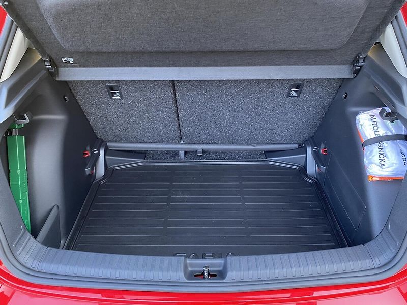 Škoda Fabia 1,0 TSI 70 kW Selection - fotka 26 z 26