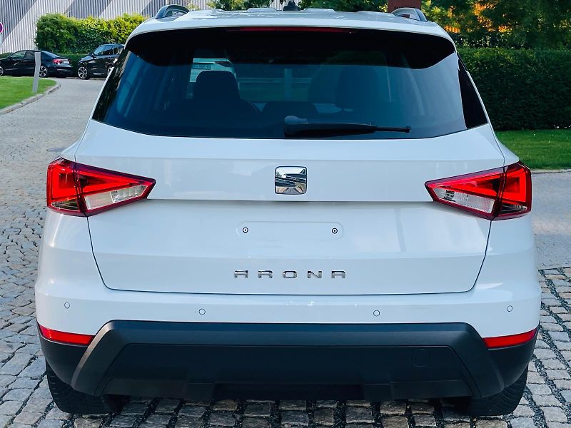 Seat Arona 1.0TSI 85KW 1.MAJITEL SENZORY  - fotka 15 z 46
