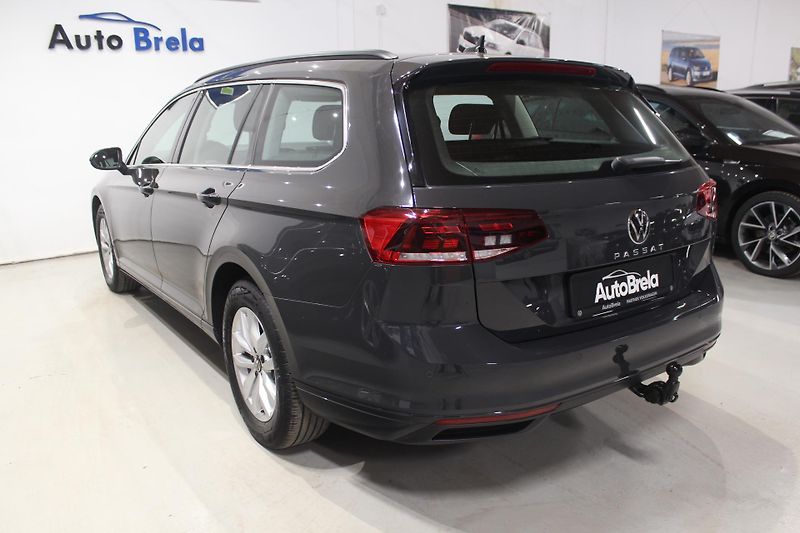 Volkswagen Passat (2021) 2.0TDI DSG Model 2022 - fotka 8 z 35