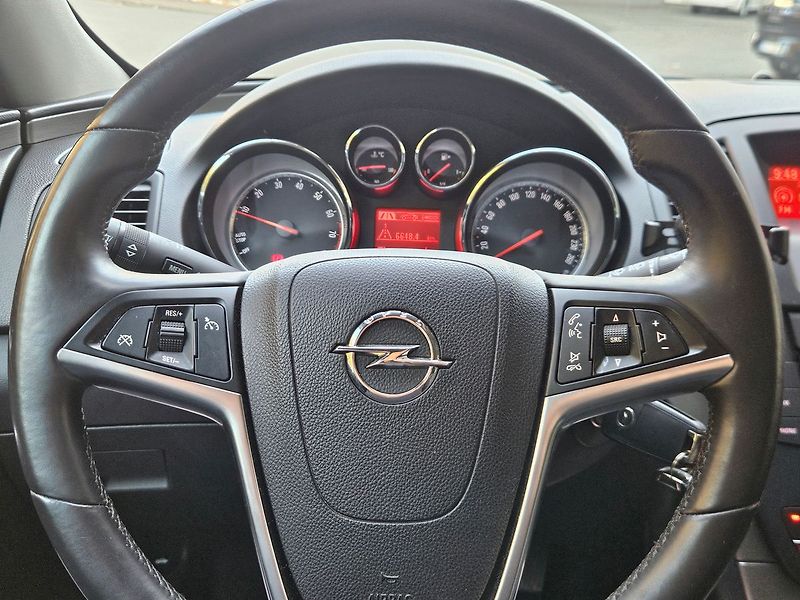 Opel Insignia 1,4T 103kW, Active, 2.maj. - fotka 17 z 34