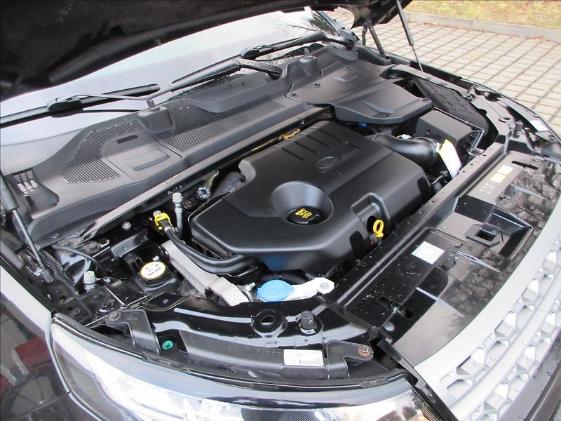 Land Rover Discovery Sport 2,0 TD4 110Kw, AWD, Nové v ČR - fotka 30 z 31