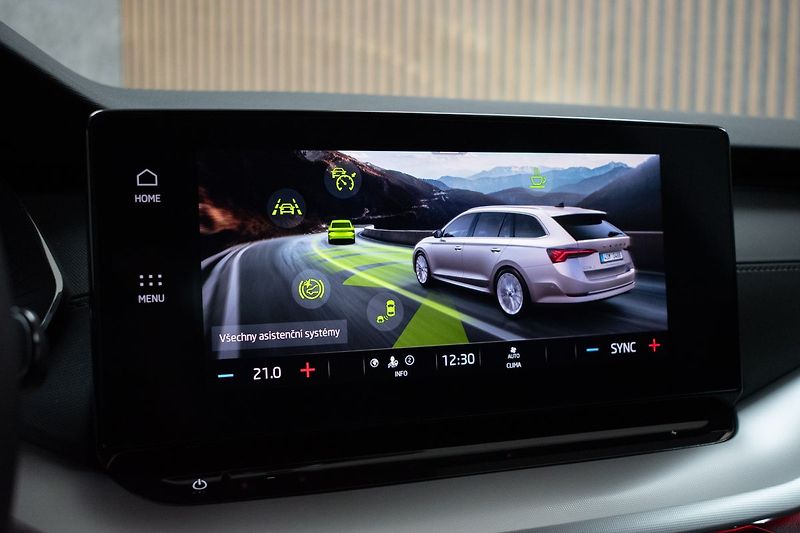 Škoda Octavia 2.0 TDI DSG*MASÁŽE*ACC*DPH* - fotka 24 z 38