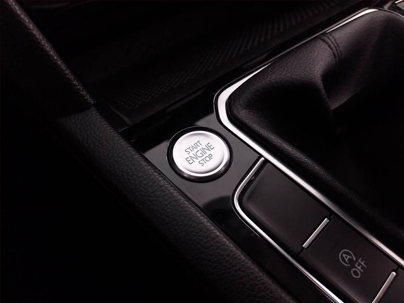 Volkswagen Passat (2019) 1.5 TSI, Tempomat - fotka 20 z 24
