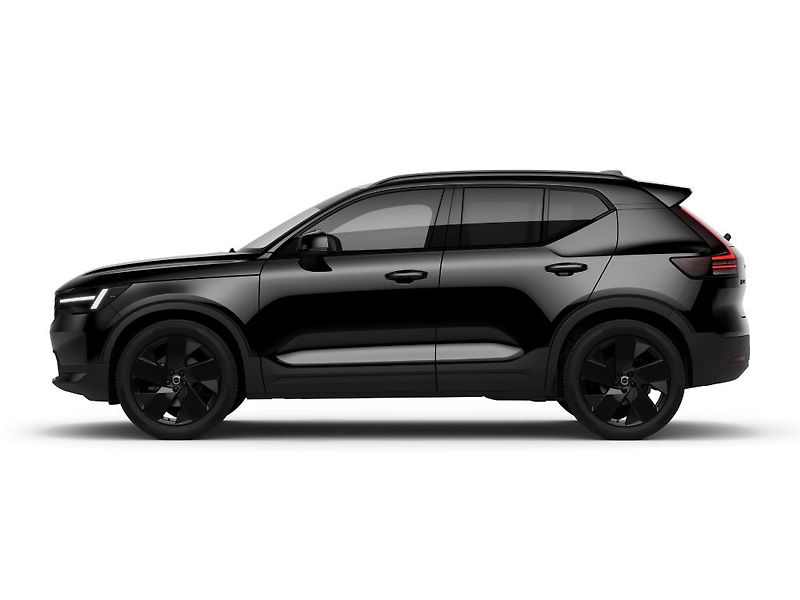 Volvo XC40 PLUS BLACK EDITION B3 FWD 120k - fotka 3 z 13