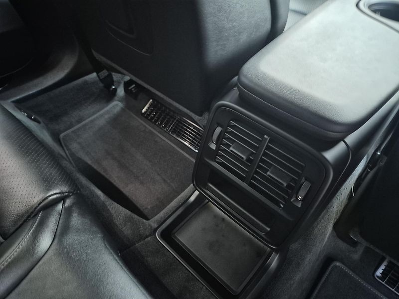 Porsche Taycan Cross Turisno 4S 93kWH  92,6% - fotka 42 z 46