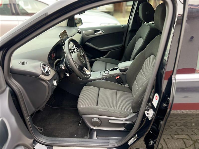 Mercedes-Benz Třídy B 180 CDI / 7G-DCT - fotka 10 z 41