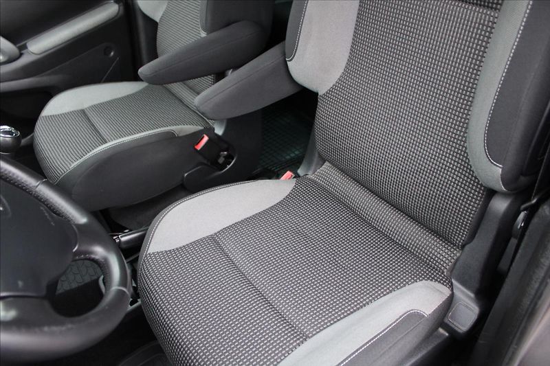 Citroën Berlingo 1,6 HDi  NOVÉ V ČR,DPH - fotka 18 z 26