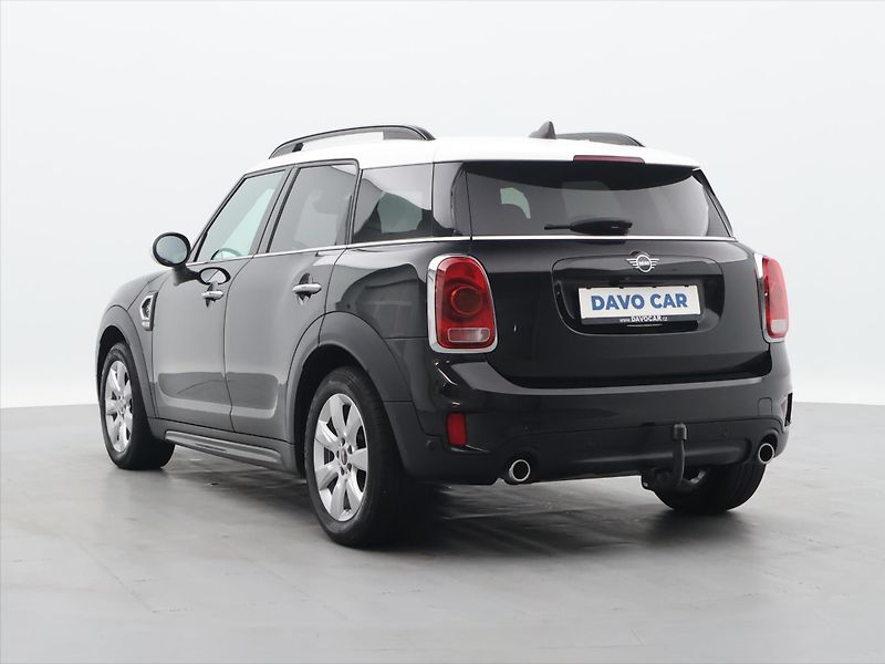 Mini Countryman 2,0 SD 140kW ALL4 Aut. LED - fotka 5 z 35