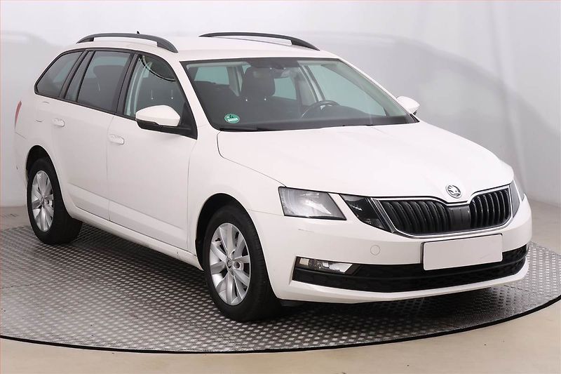 Škoda Octavia (2017) 1.6 TDI, Navi, Tempomat - fotografie inzerátu