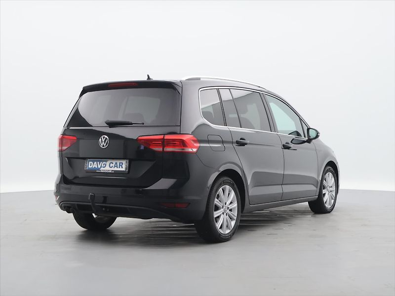 Volkswagen Touran 2,0 TDI DSG Highline 7-Míst - fotka 7 z 35