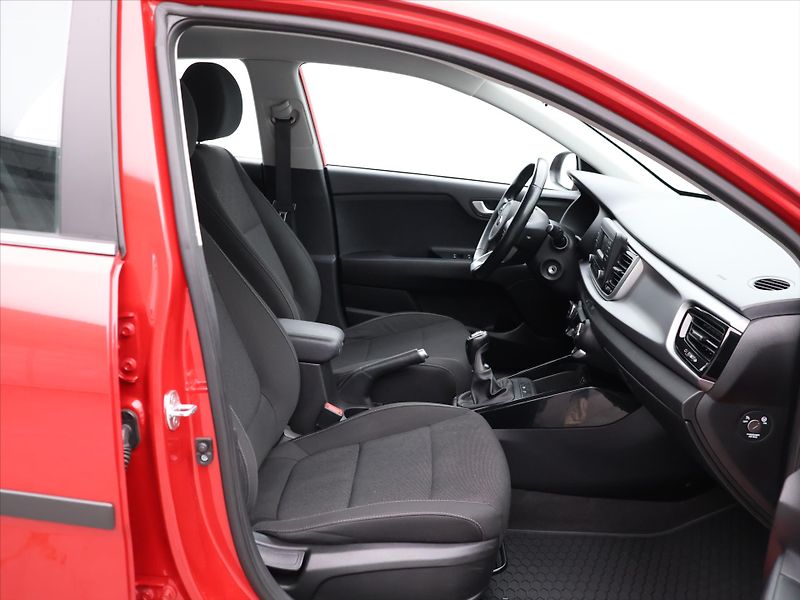Kia Rio 1,4 CVVT 73kW Exclusive CZ - fotka 11 z 30