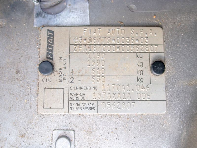 Fiat Seicento (2000) 0.9i - 2x KOLA - fotka 21 z 23
