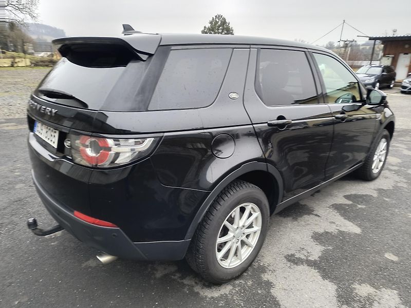Land Rover Discovery Sport 2.0 TD4 4X4 NAVI/AC/KAMERA/ALU - fotka 9 z 43