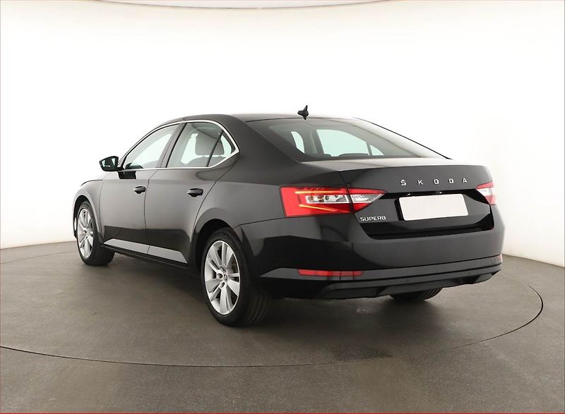 Škoda Superb (2020) Style 2.0 TDI - fotka 4 z 20