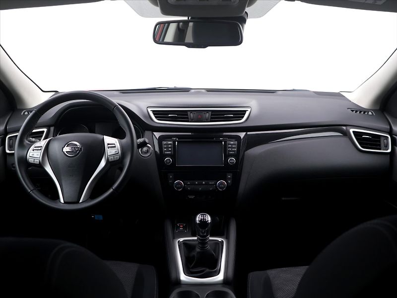 Nissan Qashqai 1,2 DIG-T 85 kW N-Connecta - fotka 24 z 31