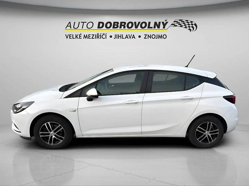 Opel Astra Edition HB 1.4i MT6 (74kW/100k - fotka 3 z 24