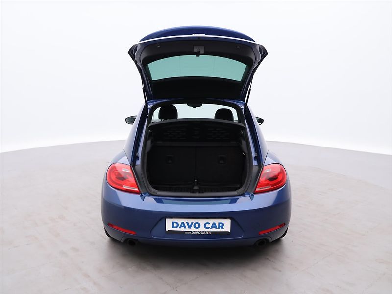 Volkswagen Beetle 2,0 TSI 147kW Sport - fotka 9 z 26
