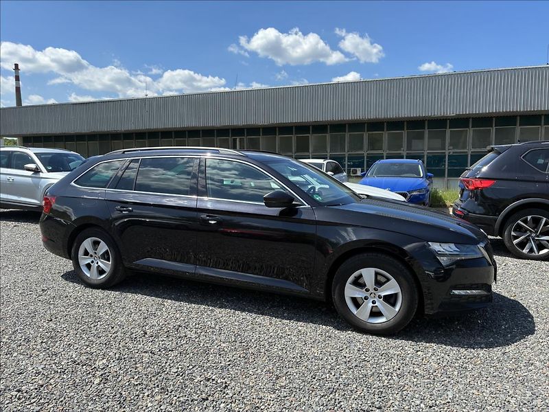 Škoda Superb 2,0 TAŽNÉ,EL.KUFR,KAMERA - fotka 6 z 32