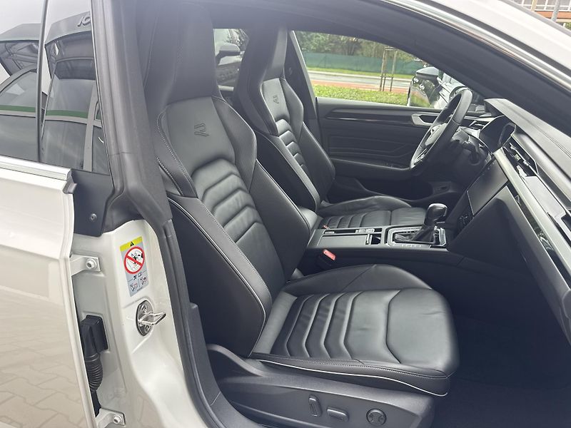 Volkswagen Arteon Shooting Brake R-Line 2,0 TDI 4Motion DSG - fotka 17 z 29