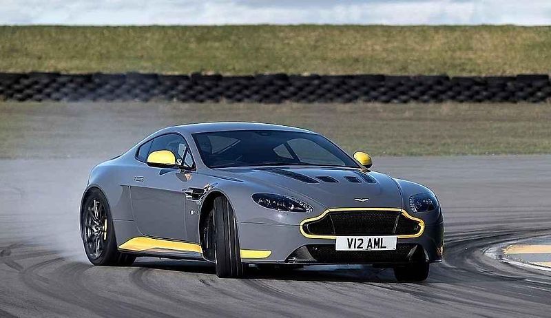 Aston Martin V12 Vantage S.