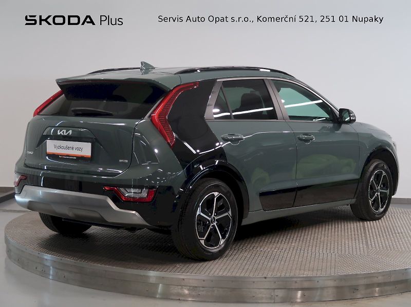 Kia Niro (2022) STYLE 1.6T-GDi 104KW - fotka 2 z 39