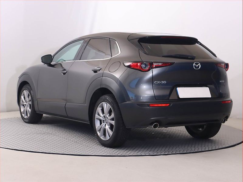 Mazda CX-30 (2022) Skyactiv-G 2.0 - fotka 4 z 23